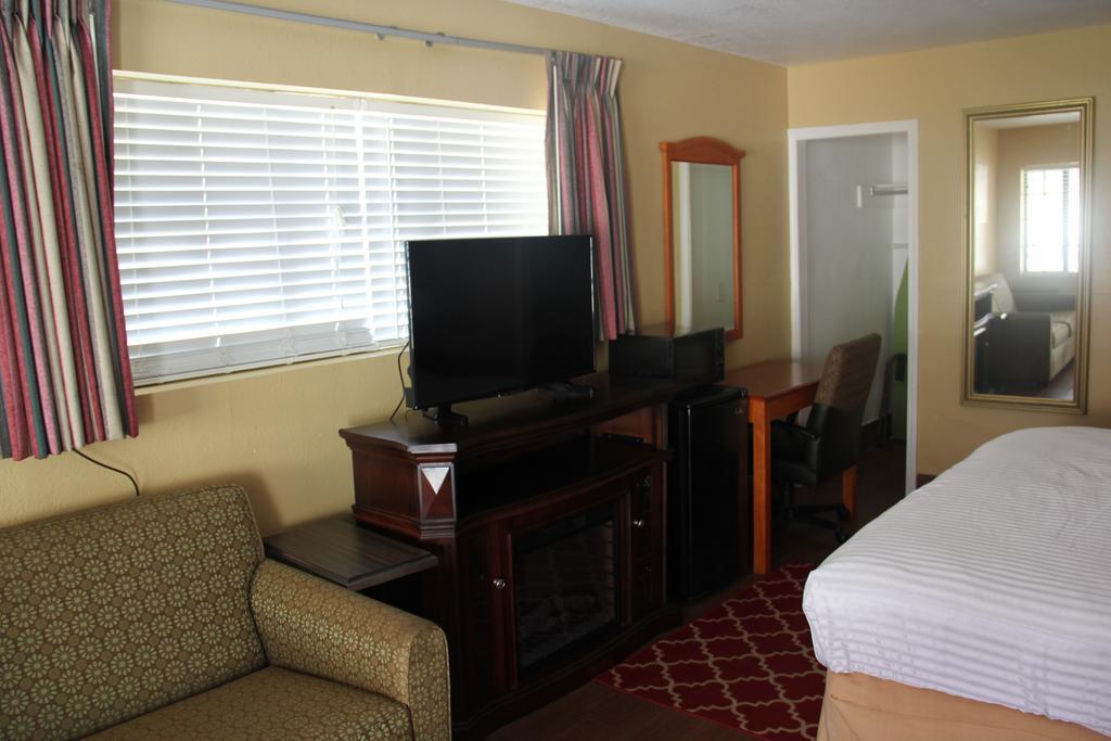 Vista Inn & Suites Beale Street Memphis Esterno foto